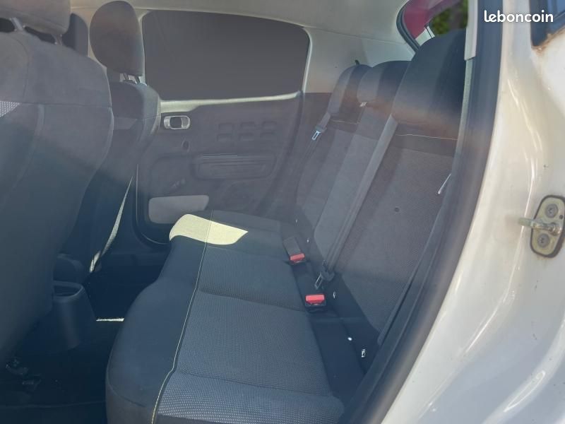 Citroen C3 1.2 PureTech 83ch S&S Feel Business (image 13)