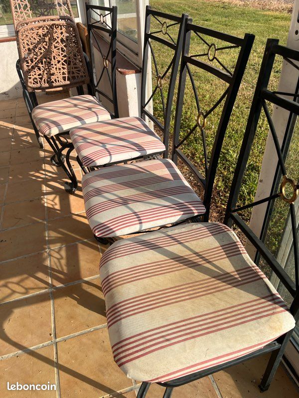Table + chaises (image 4)