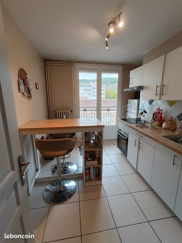 Appartement 2 pièces 46 m² · à Saint-Étienne · 46 m² · 550 €/mois