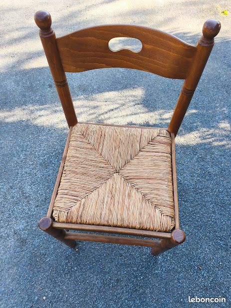 Chaise en bois (image 4)