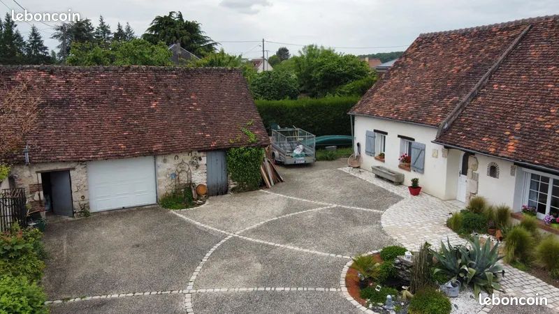 Maison 6 pièces 134 m² · à Cellettes · 134 m² · 220 000 €