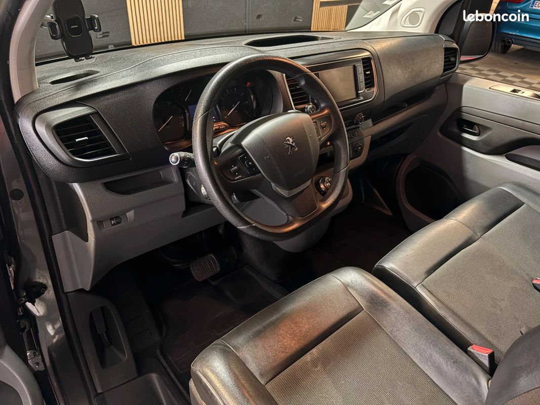 Peugeot EXPERT Standard 2.0 Blue HDi 122 cv Asphalt - TVA RECUPERABLE 17492 HT - ATTELAGE - SUIVI COMPLET PEUGEOT (image 10)