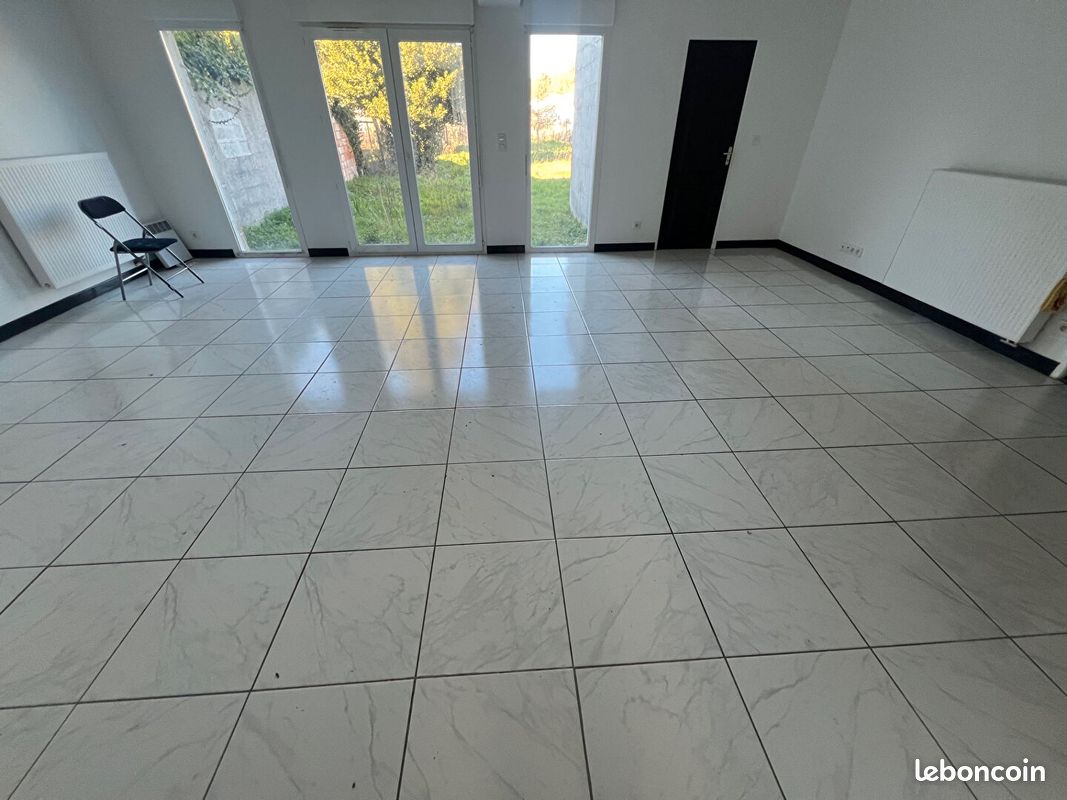Maison 5 pièces 127 m² · à Villeneuve-Saint-Germain · 127 m² · 1 000 €/mois