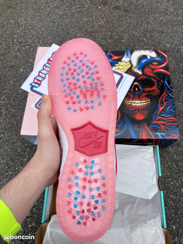 Nike strange Love (image 3)