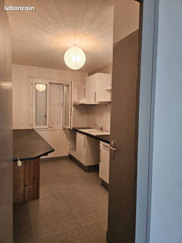 Appartement 4 pièces 75 m² · à Cholet · 75 m² · 600 €