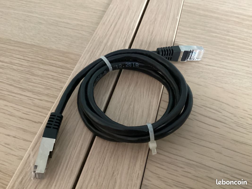 Câble Ethernet noir, 1 mètre (1-A) (image 2)