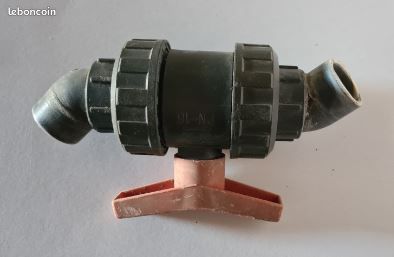 Vanne en PVC mâle-mâle diamètre 32 mms (image 1)