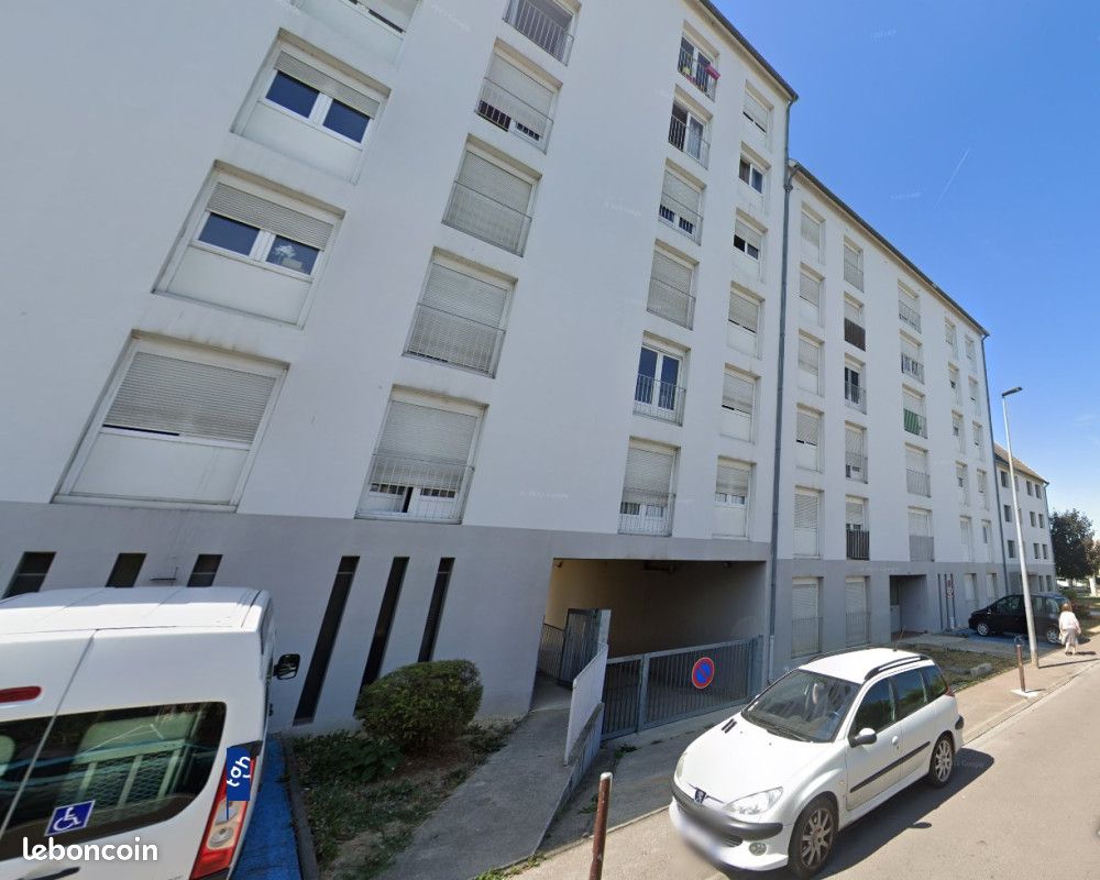 Appartement 2 pièces 57 m² · à Troyes · 57 m² · 396 €