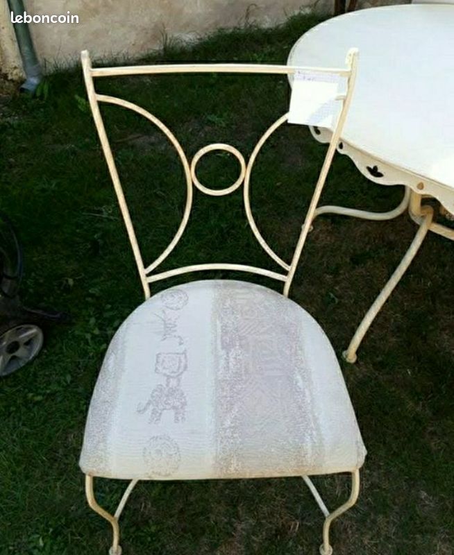 Chaise en fer forgé plein (image 1)