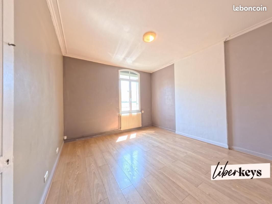 Appartement 3 pièces 107 m² · à Reims · 107 m² · 235 000 €
