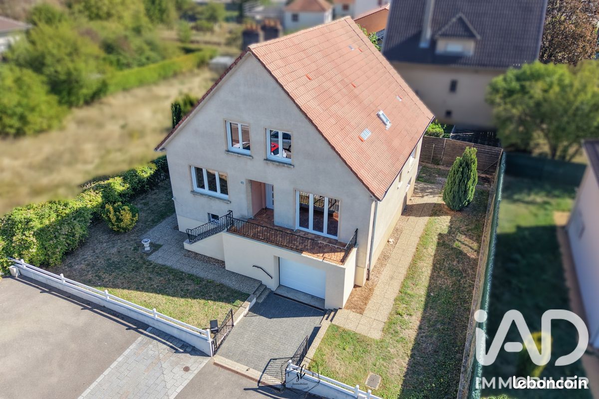 Maison 7 pièces 132 m² · à Fameck · 132 m² · 305 000 €