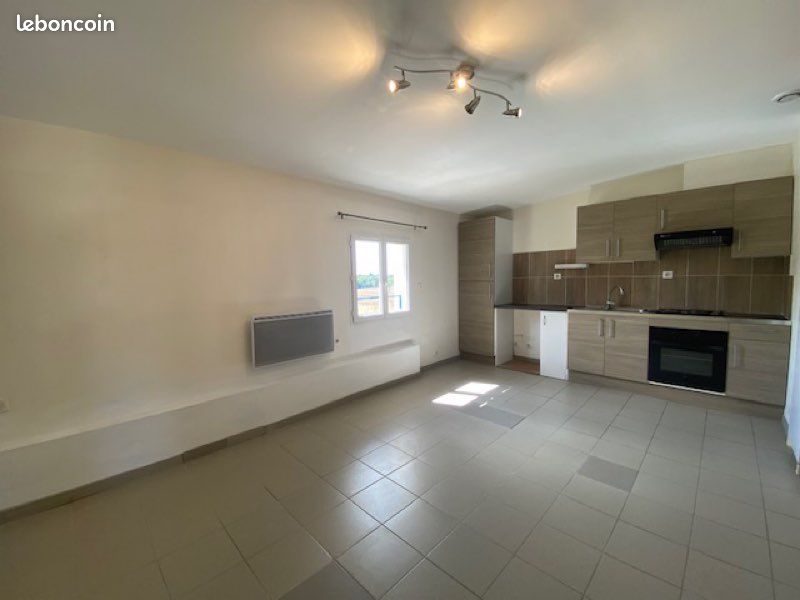 Appartement 3 pièces 46 m² · à Saint-Julien-l'Ars · 46 m² · 680 €