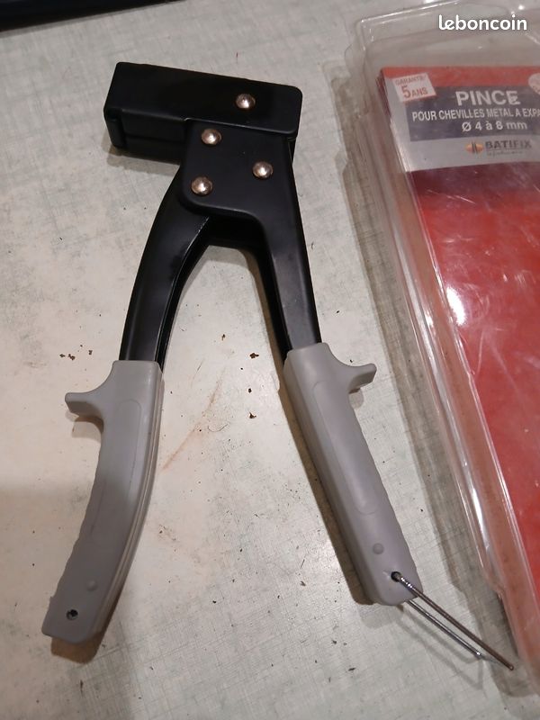 Pince pour cheville métal (image 3)