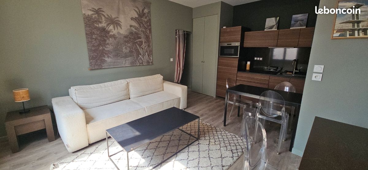 Appartement 2 pièces 33 m² · à Écully · 33 m² · 750 €