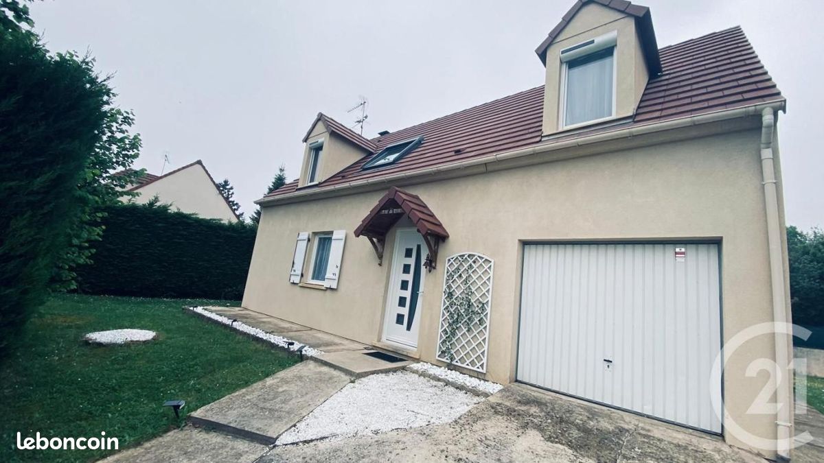 Maison 6 pièces 110 m² · à Le Plessis-Belleville · 110 m² · 329 000 €