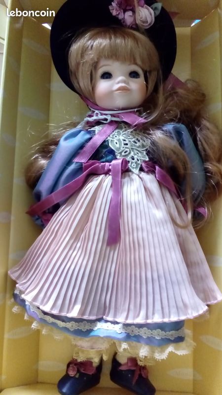 Poupée De Collection MUNDIA Les Romantiques – Porcelaine – 50 Cm – 1992