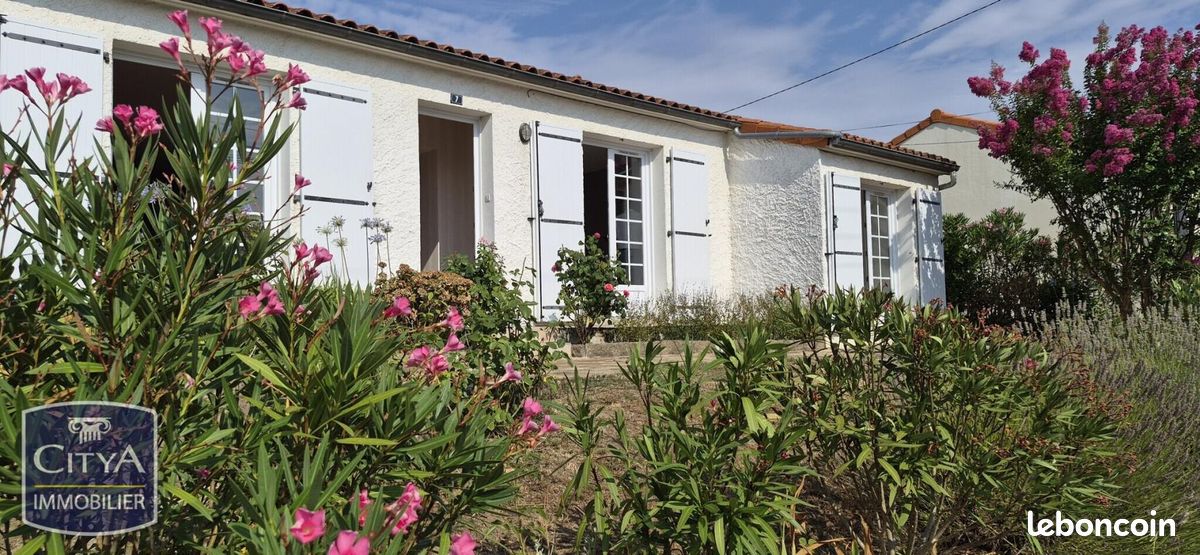 Maison 5 pièces 90 m² · à La Tessoualle · 90 m² · 160 000 €