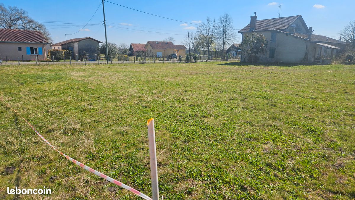 A vendre terrain constructible viabilisé · à Carcen-Ponson · 59 900 €