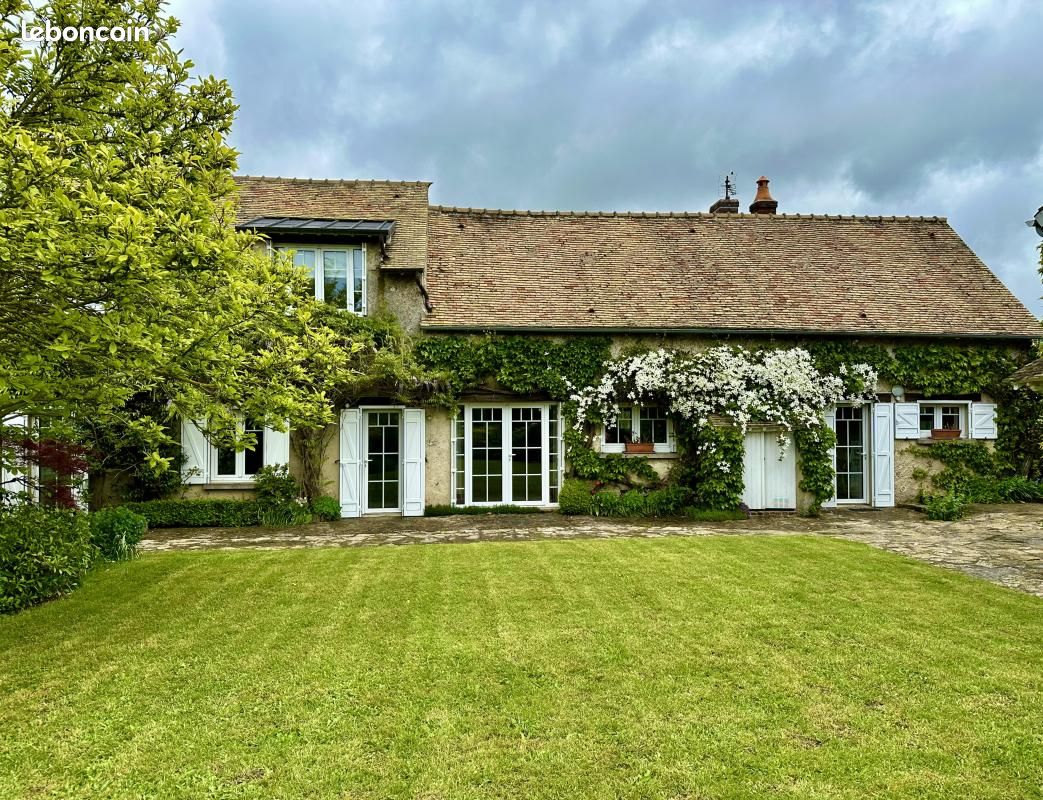 Maison 9 pièces 310 m² · à Bû · 310 m² · 530 000 €