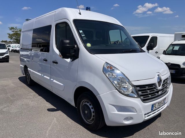 RENAULT Master Ambulance L2H2 DCI 145 Grand Confort GPS 2,3 L - 10/2019 - 256000 kms (image 2)