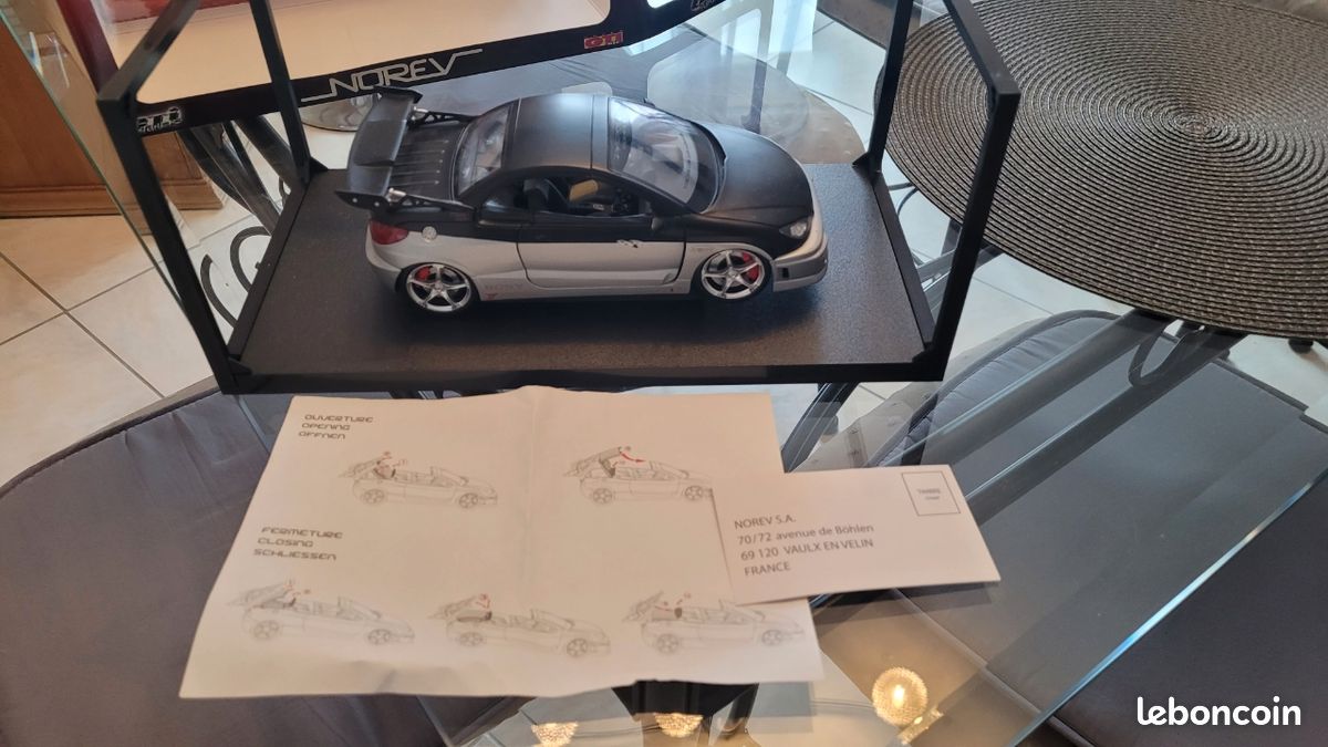 miniature 1/18 Norev Peugeot 206 Cc Parotech no box