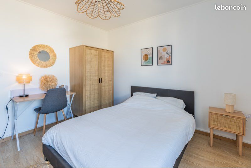 Appartement 4 pièces 82 m² · à Guyancourt · 82 m² · 650 €