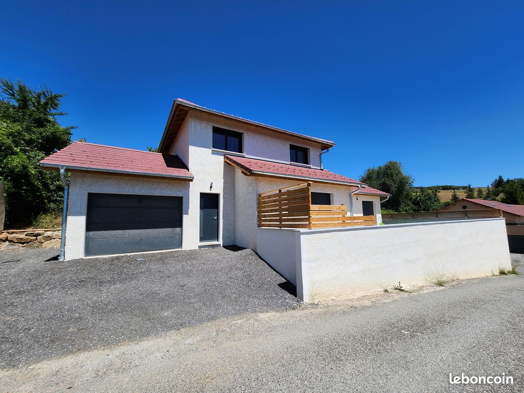 Maison 4 pièces 120 m² · à Pelleautier · 120 m² · 459 000 €