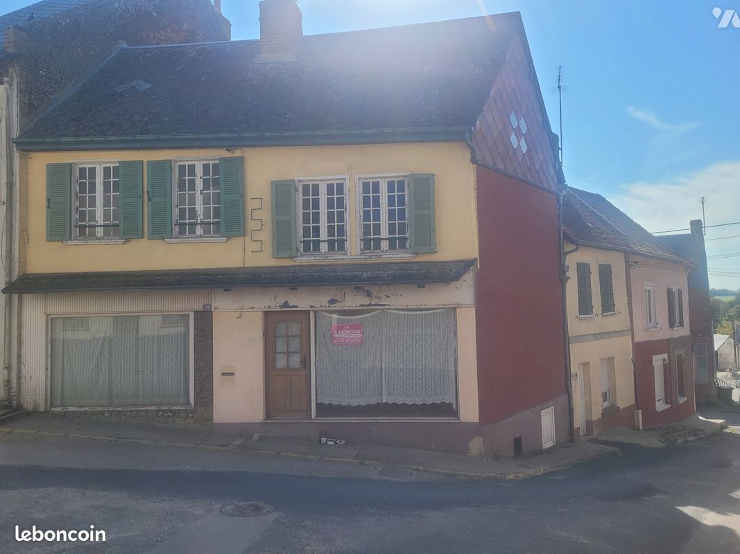 Maison 10 pièces 150 m² · à Oisemont · 150 m² · 55 000 €