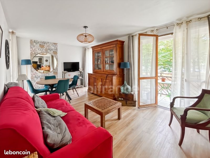 Appartement 3 pièces 57 m² · à Chantilly · 57 m² · 215 000 €