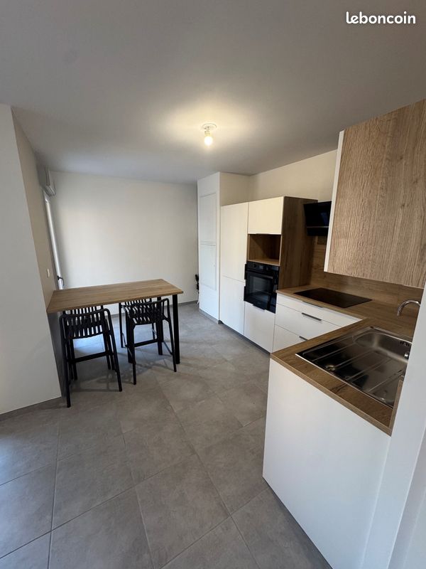 Appartement 2 pièces 43 m² · à Luc-la-Primaube · 43,2 m² · 590 €/mois