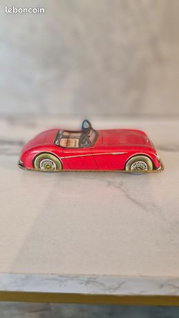VOITURE EN TOLE Huky Mercedes Rouge 1/32 Vintage Bel Etat