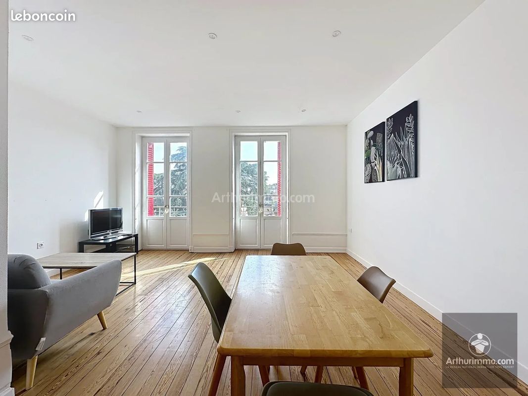 Appartement 6 pièces 160 m² · à Roanne · 160 m² · 199 000 €