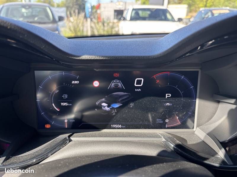 Alfa Romeo Junior 1.2 Ibrida 145 ch e-DCT6 Premium (image 15)