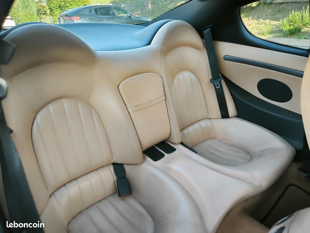 Maserati Coupé 4200 GT 390ch état concours (image 14)