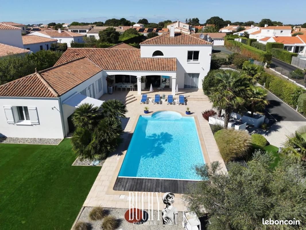 Maison 5 pièces 214 m² · à Talmont-Saint-Hilaire · 214 m² · 1 120 000 €