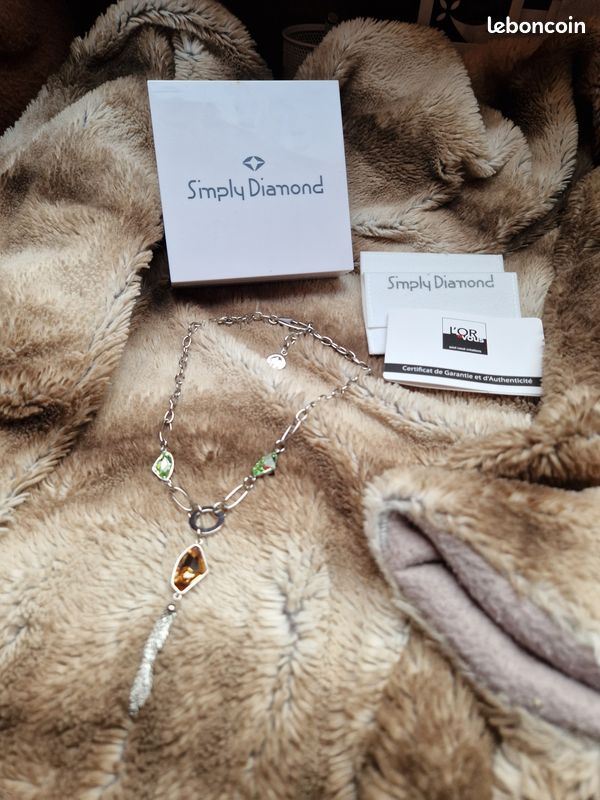 Collier Swarovski neuf (image 2)