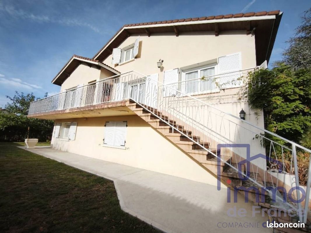 Maison 5 pièces 117 m² · à Veauche · 117 m² · 249 000 €