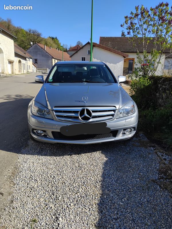Voiture Mercedes (image 3)