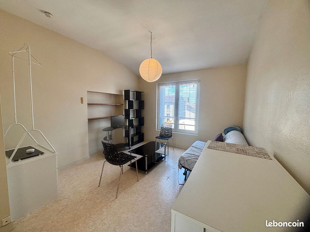Appartement 1 pièce 23 m² · à Poitiers · 23 m² · 385 €/mois