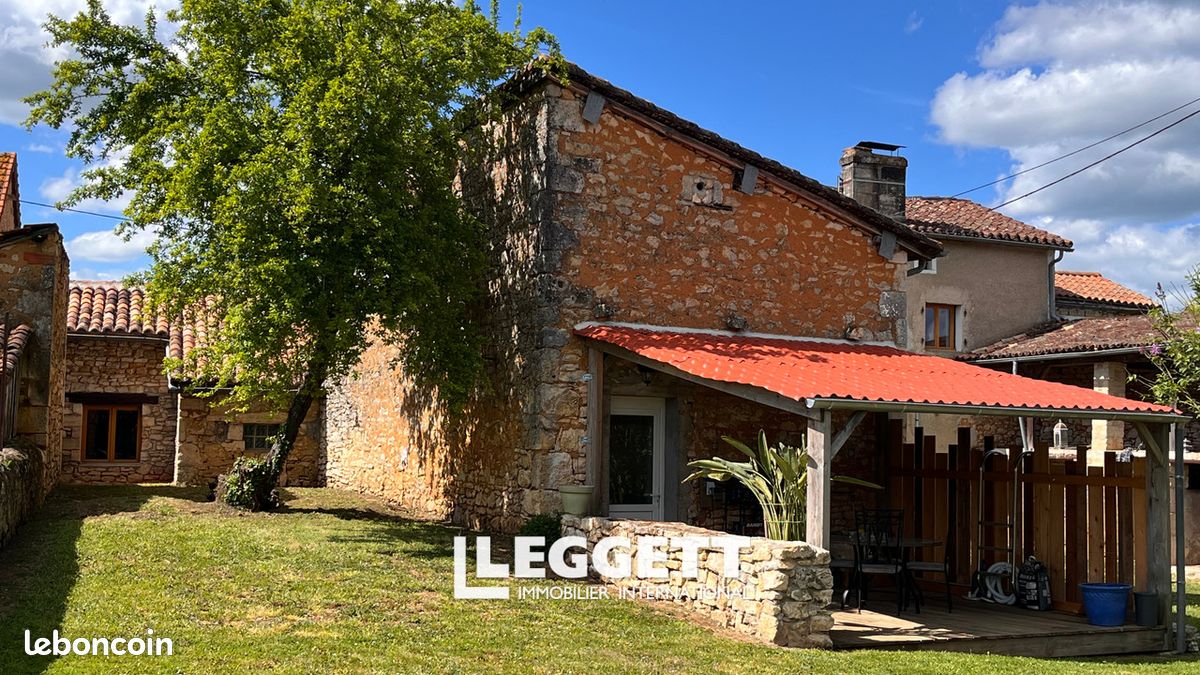 Maison 2 pièces 110 m² · à Javerlhac-Et-la-Chapelle-St-Robert · 110 m² · 192 600 €