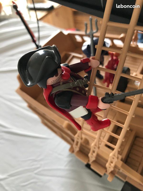 Playmobil Bateau Pirates des Ténèbres 6678 (image 3)