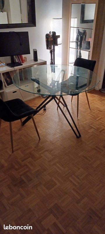 Table à manger + 2 chaises (image 1)