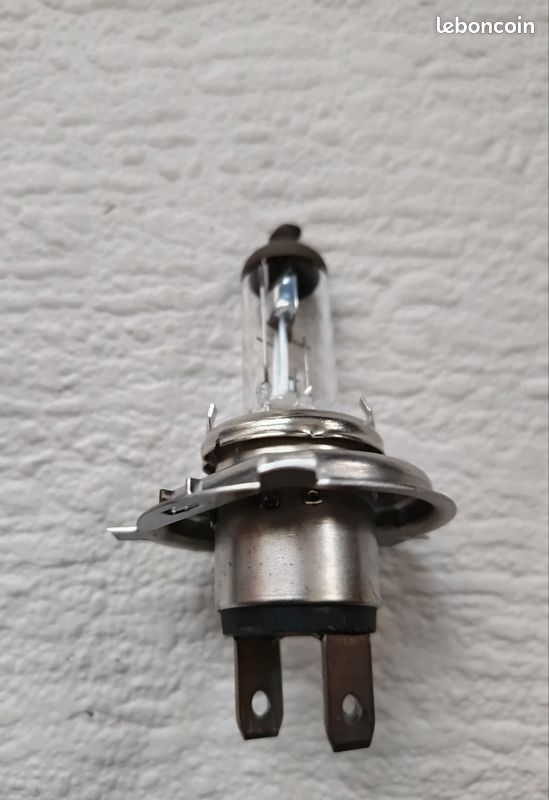 Ampoule auto H4 Philips (image 1)