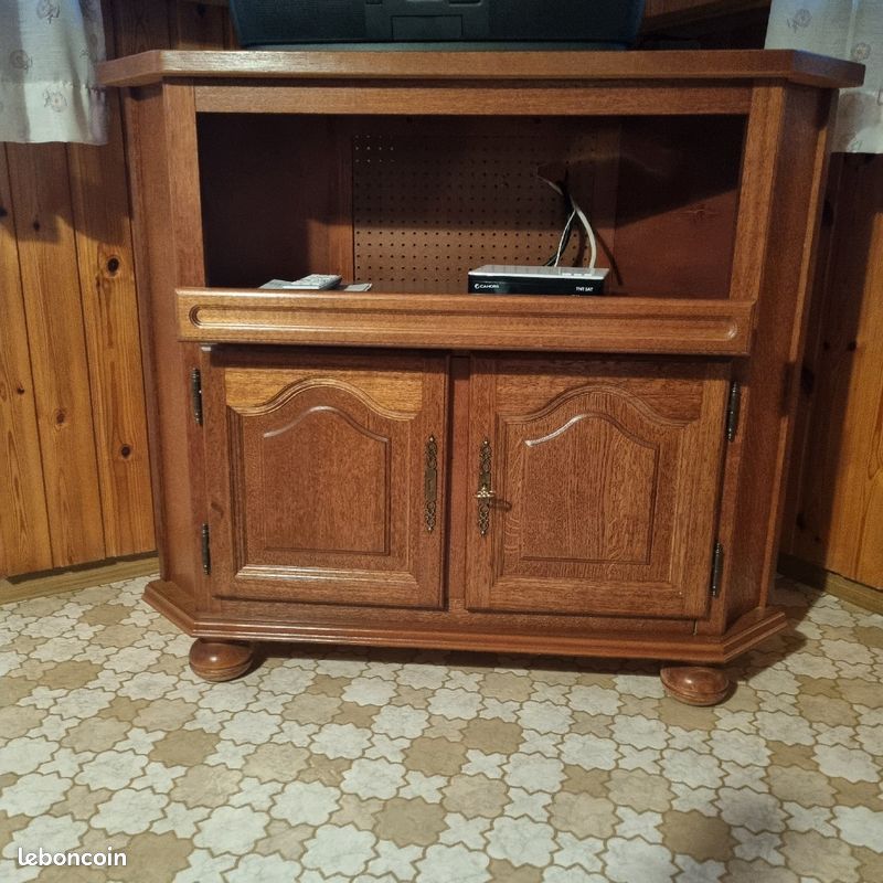 Meuble télévision (image 1)