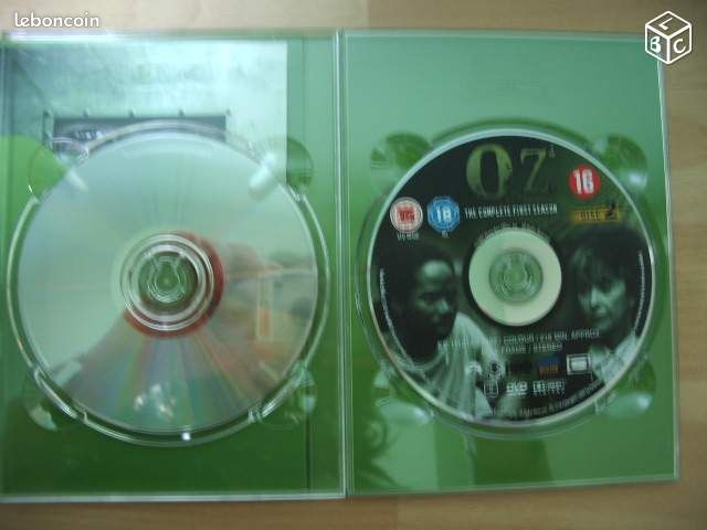 Coffret série OZ Saison 1 (NICO77) (image 3)