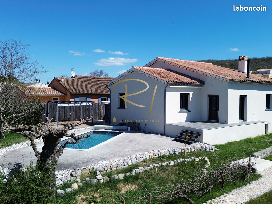 Maison 6 pièces 130 m² · à Ruoms · 130 m² · 368 000 €