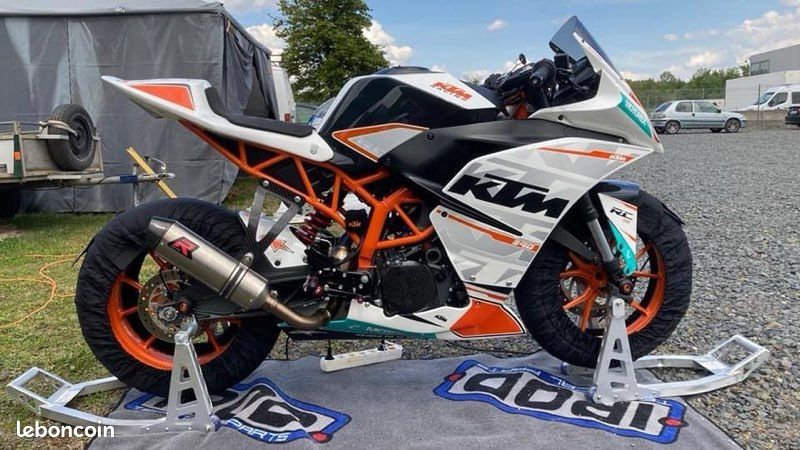 KTM 390 RC circuit (image 1)