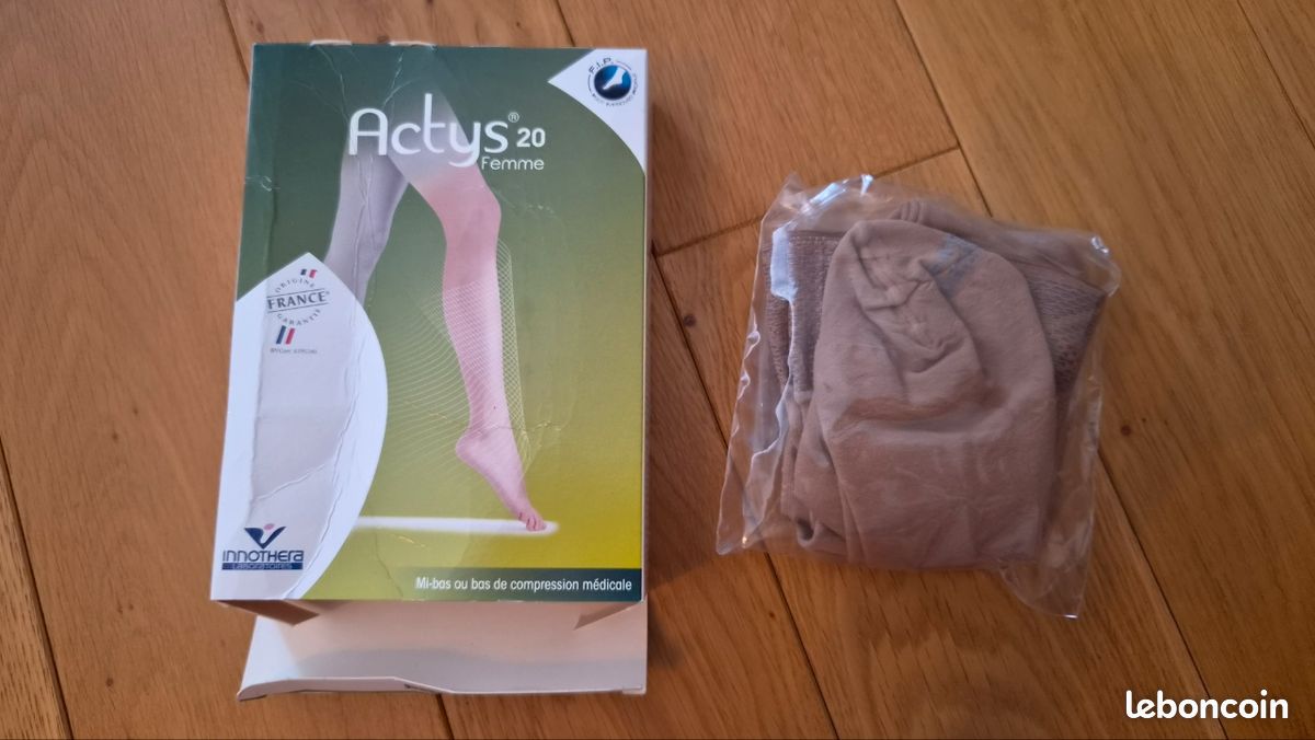 Bas neufs autofix Actys taille 1+ beige (image 1)