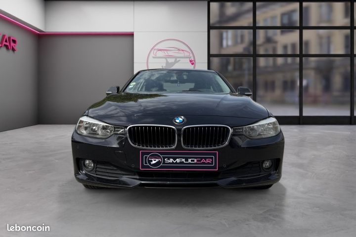 BMW SERIE 3 316d 116ch LOUNGE / GARANTIE / FULL ENTRETIEN BMW / 4 PNEUS OK / CHAINE DE DISTRI OK / EMBRAYAGE OK (image 4)