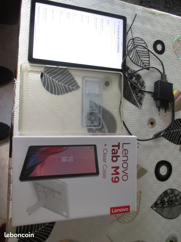 Tablette tactile Lenovo TAB M9 64 Go + Etui + Film de protection